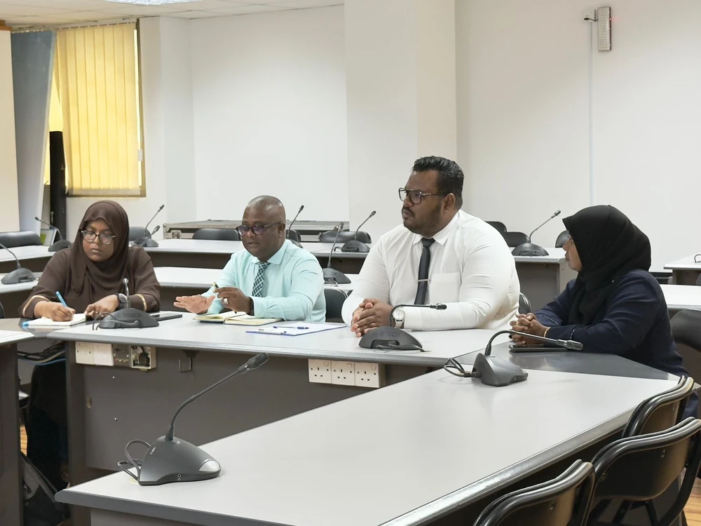 photo for މިނިސްޓަރ އާދަމް ޝަރީފު ޢުމަރު ހއ. އުތީމު ކައުންސިލާ ބައްދަލުކުރައްވައިފި